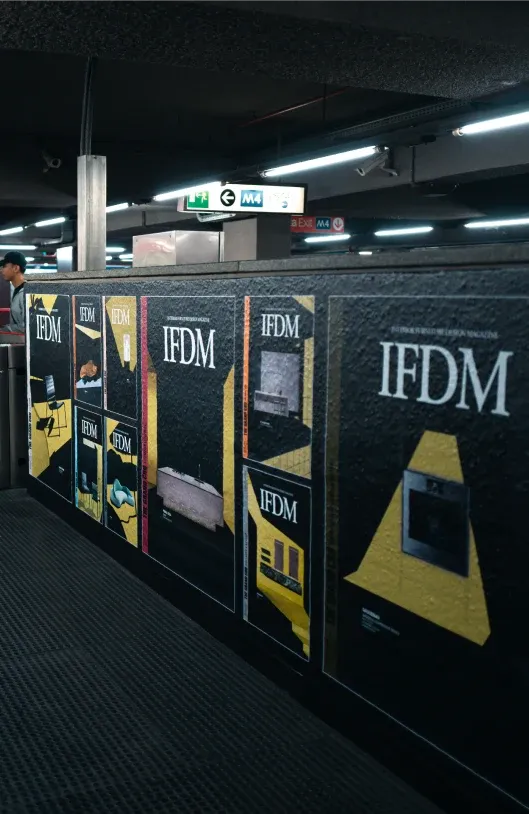 IFDM: copertine della campagna nella stazione San Babila