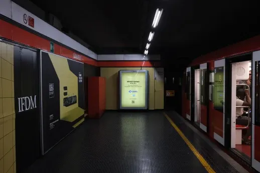 IFDM: sottopassaggio della metro con la campagna